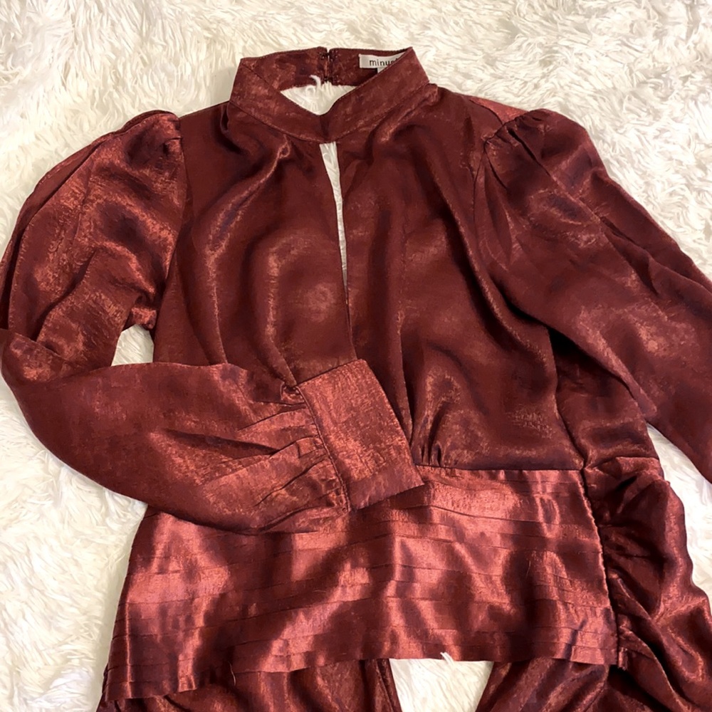 Ruby blouse open back